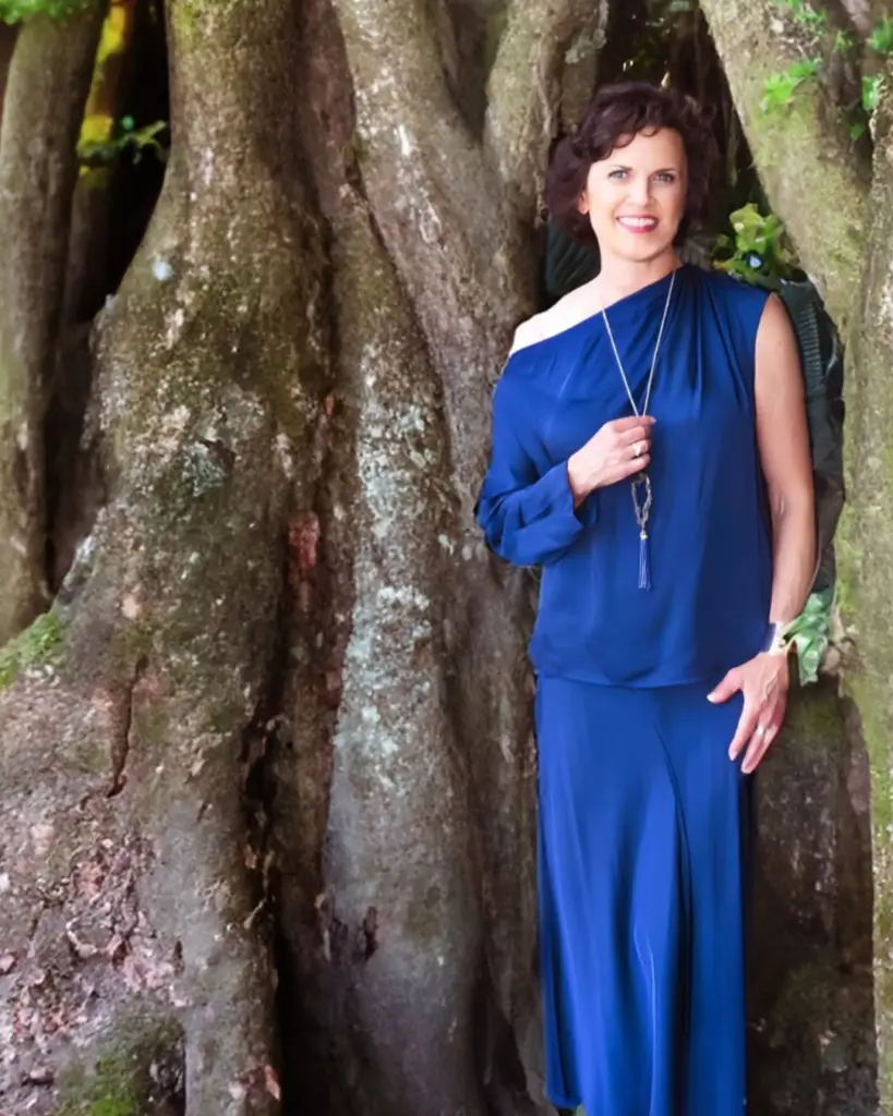 Marcella Scherer Power of Pause Leadership retreat with banyan tree
